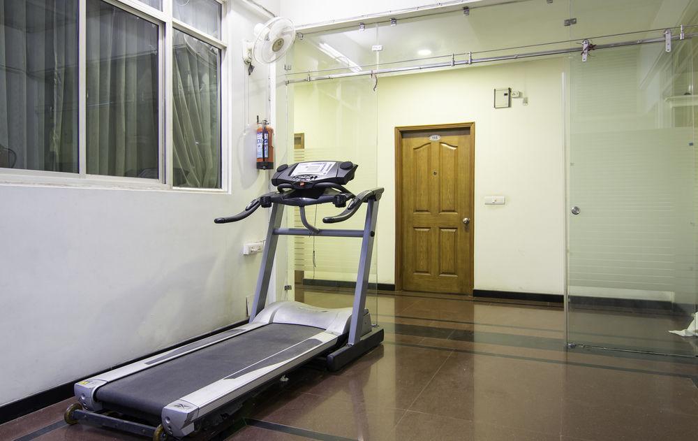 Treebo Palm Tree Palam Vihar Hotel Gurgaon Exterior photo